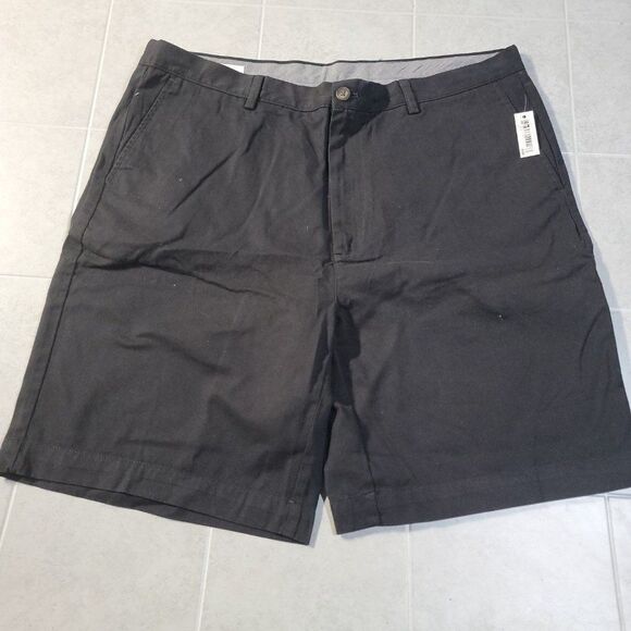 Amazon Essentials Mens Black Slash Pocket Flat Front Classic Chino Shorts Sz 40 - Picture 2 of 9